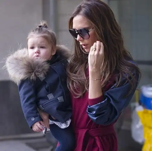 呆萌小七两岁就会了