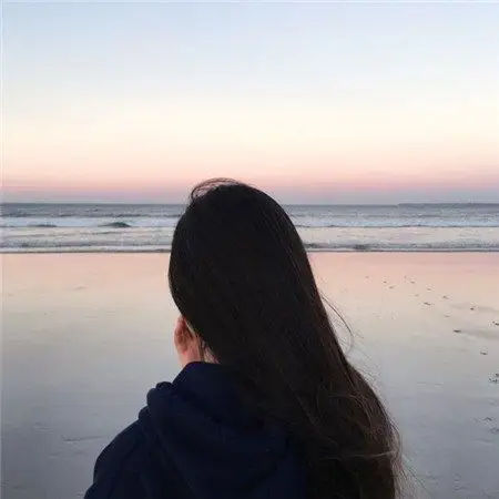 背影图片女唯美伤感孤独你那么孤独却说一个人很好