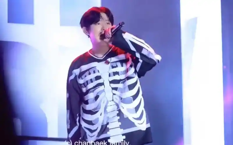 【朴灿烈】越南音乐节《nothin》舞台直拍!