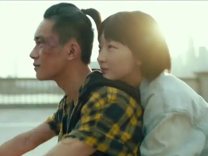 少年的你周冬雨易烊千玺