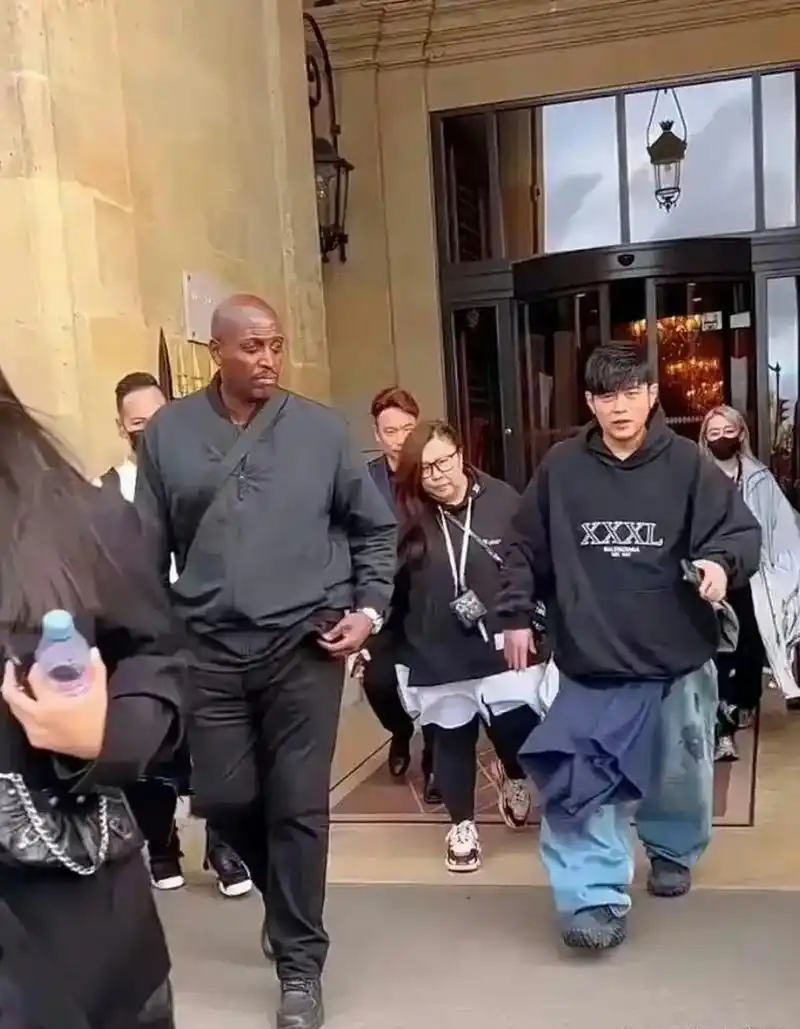 周杰伦身高一米五吗