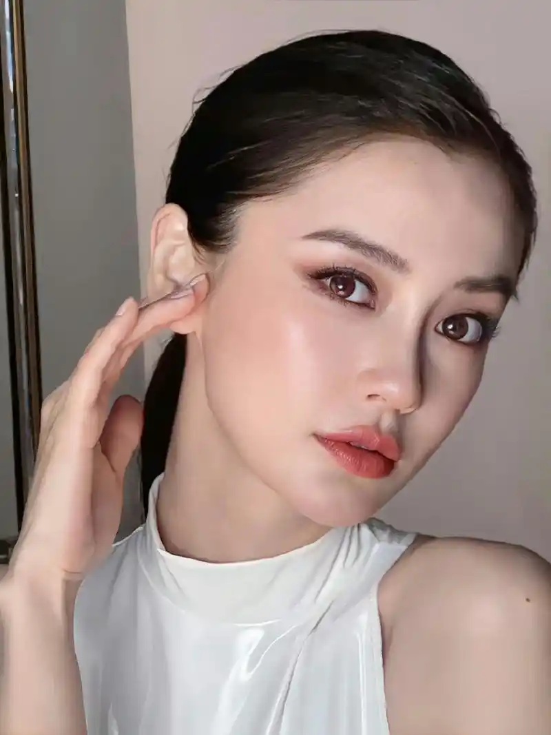杨颖真是个清新脱俗的美少女,这个妆容真的是太适合她了.
