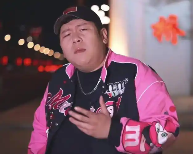 为此,网友希望胡胖再次回归大石桥联盟.