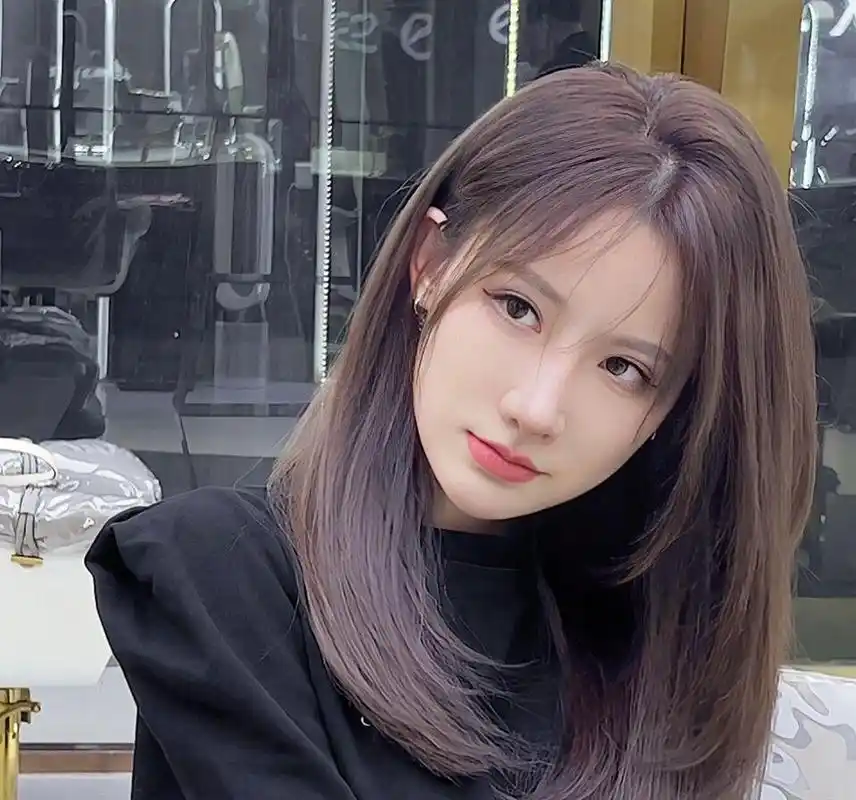 女生中长发推荐,这5种女生中长发发型打造气质与时尚并存