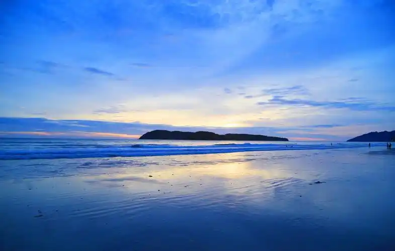 兰卡威最美珍南沙滩天空之镜