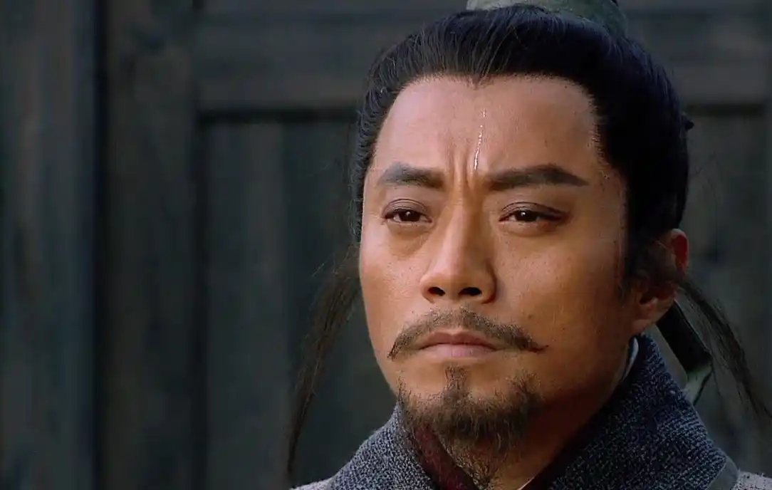 《水浒传》宋江奋斗了一辈子,竟成了给他"打工"