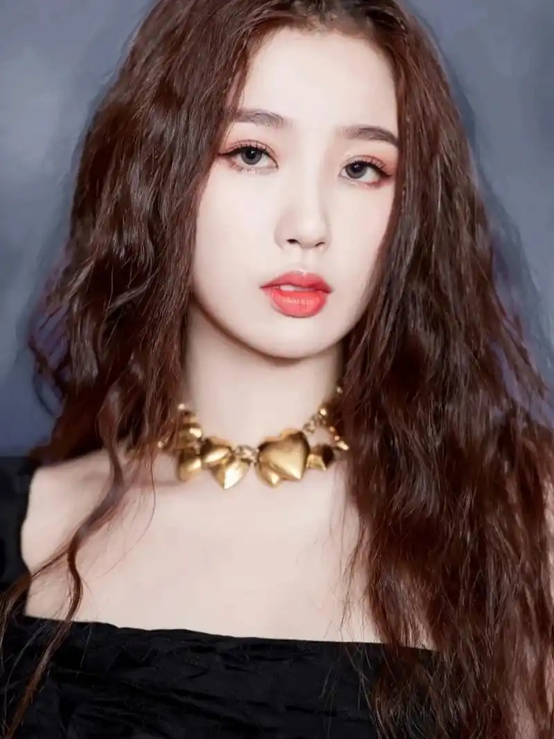 可爱虞书欣壁纸图