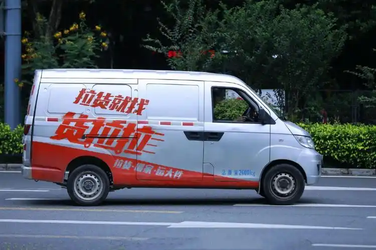 货拉拉中型面包车可以装多少东西