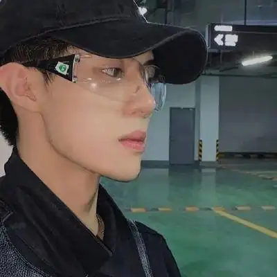 清新男生帅气的很好看的头像最新