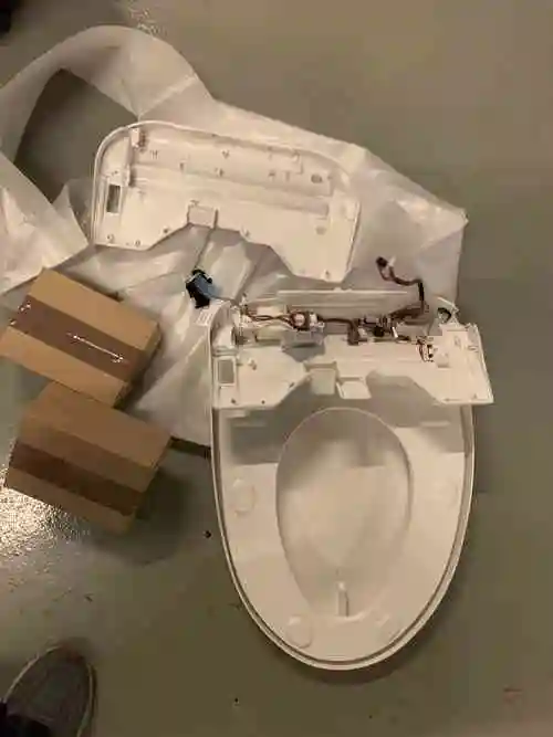 cgfono9专业杜拉维特马桶维修,唯宝马桶维修,高仪卫浴维修,智能马桶