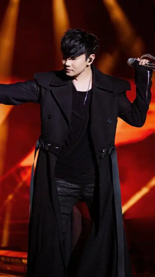 jj20演唱会上海站丨壁纸好喜欢演唱会的新服装#林俊杰
