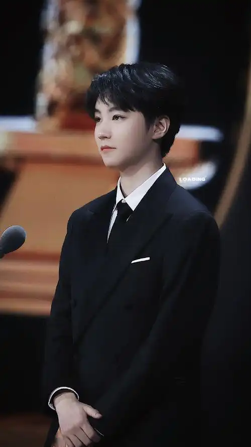 王俊凯说自己胖了#王俊凯又高又瘦,现在的状态挺好的,这样刚刚貉浇