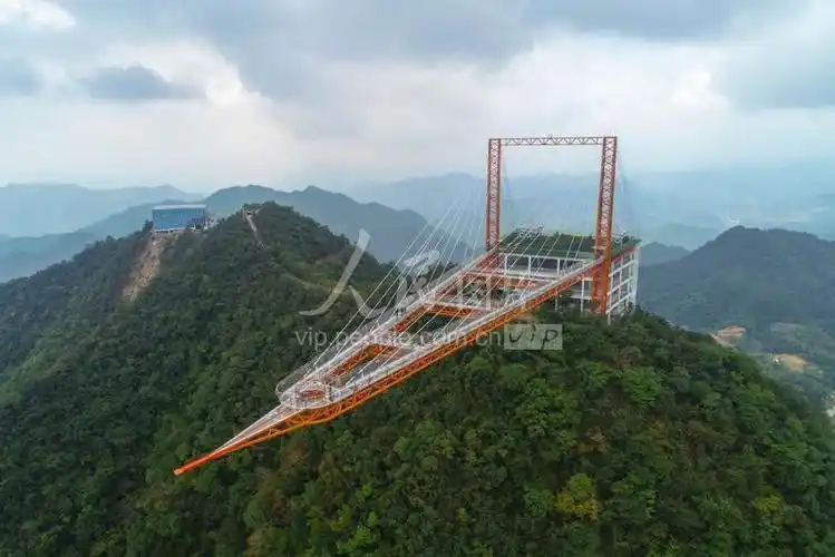 浙江杭州海拔800米a字型全透明玻璃桥试营业