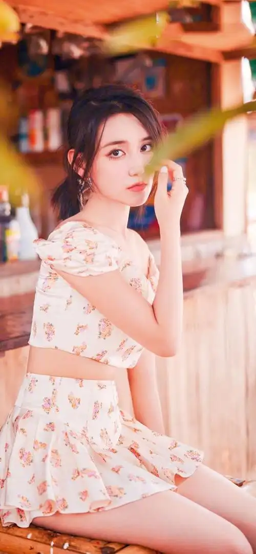 而对于蒋依依这位知名女演员来说,她的性感更多的是来自于她自信的