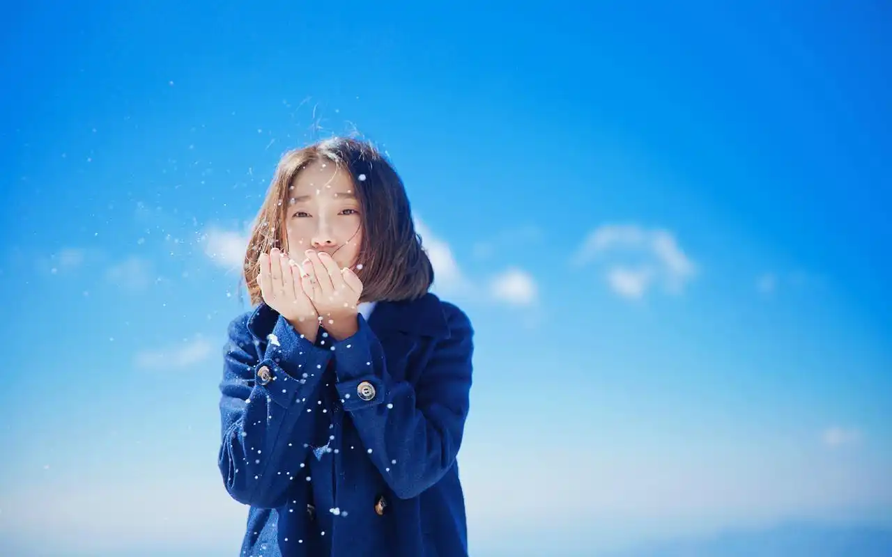 短发清纯美女户外清爽写真电脑高清桌面壁纸(一)下载