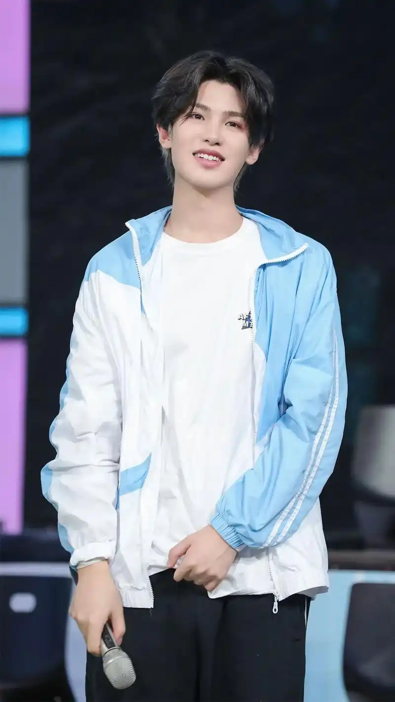 第94期手机壁纸|爱豆壁纸,黄明昊手机壁纸