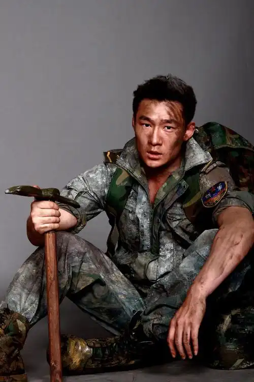 白微新戏再演军人 网友直呼"来点感情戏"(图)