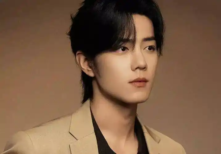 白玉兰评价肖战主演爆剧年轻偶像重述80年代往事有口皆碑