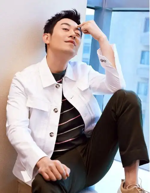 朱亚文老婆个人简介沈佳妮(结婚9年后再看沈佳妮,生2娃婚姻幸福)