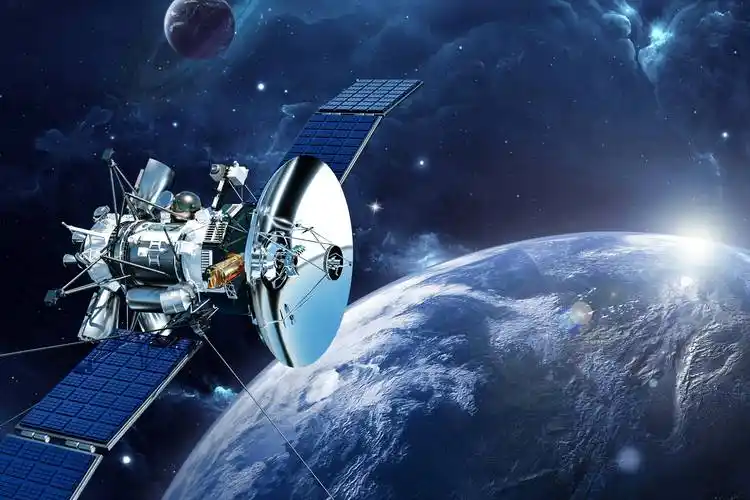 美国再次瞄准太空战场,中国早有准备,"最强"卫星系统蓄势待发_中俄