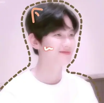 边伯贤的比心图