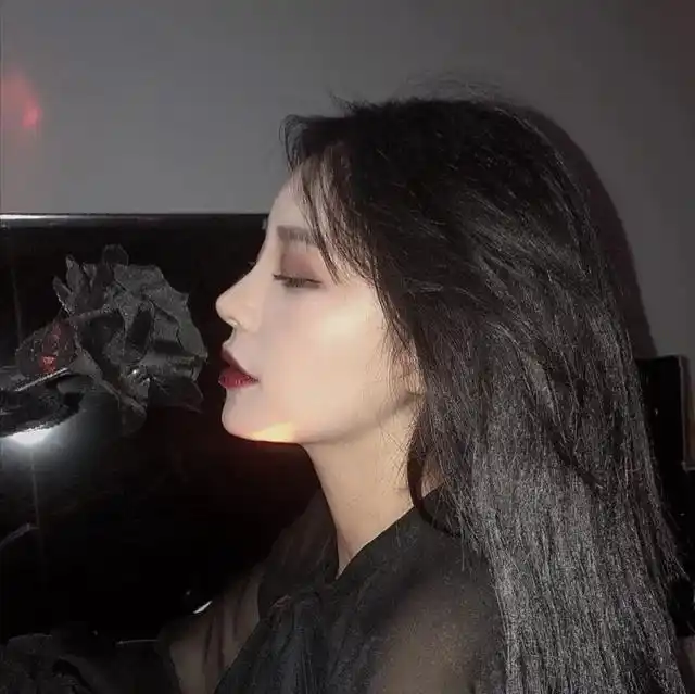 超高冷霸气女生御姐头像