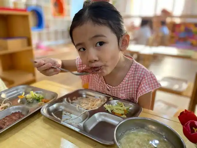 杜怡霏在幼儿园的点点滴滴