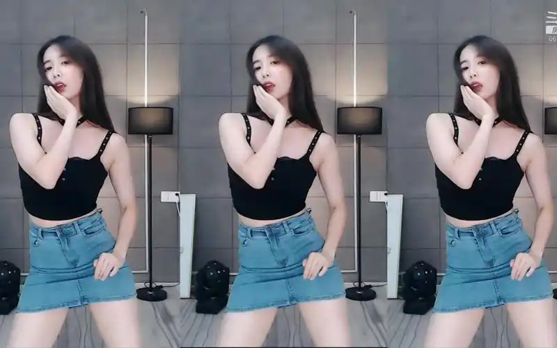 淼淼喵酱呀斗鱼性感舞蹈区美女主播美腿9.1直播录像