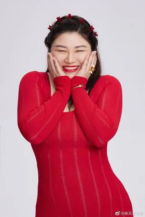 3个适合胖女孩的穿搭法则,让你又美又潮,做职场主角