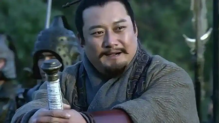 曹真又当上了大都督在司马懿面前一副小人得志的样子