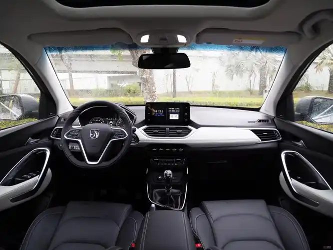 细节之处见真章 宝骏530实车内饰发布_网易汽车