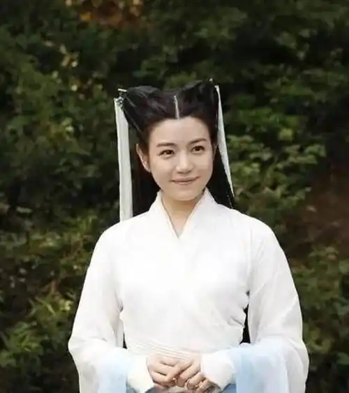 原创5《神雕》小龙女:刘亦菲经典,陈妍希还不错_毛晓慧_版本_黄晓明