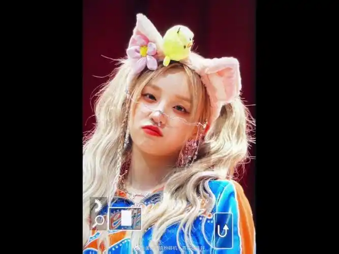 宋雨琦签售会饭拍照# 宋雨琦签售会饭拍照,这么萌的修勾,存图存