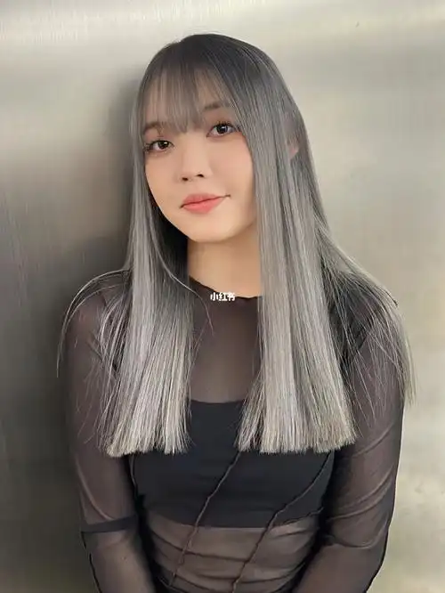 一款漂至10度的浅灰色/一款不漂的树梅红色