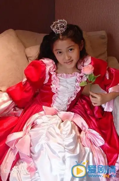 关晓彤小时候剧照 _关晓彤照片_个人写真_明星榜_7k7k剧情网