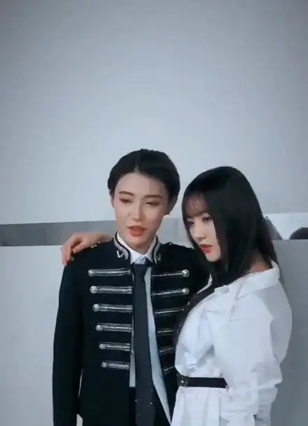 teamsii 戴萌,莫寒