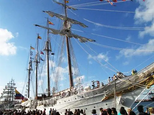 加的斯-帆船赛上的帆船