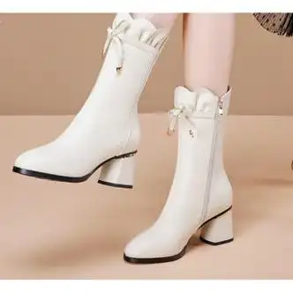 刘潮布女士鞋子秋冬款皮靴中筒靴女新款显瘦马靴皮质加绒保暖2022中年