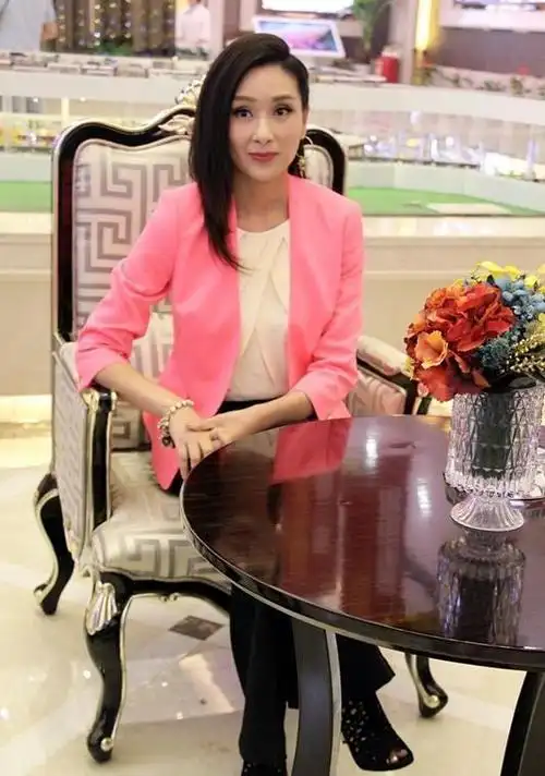 杨恭如个人资料简介:本该前途无量,却偏要做"小三",她走到这一步怪不