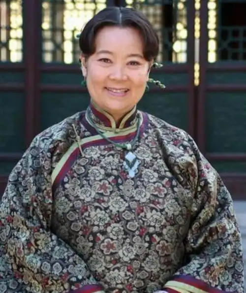 明明演技一般,却被吹捧"老戏骨",这8位演员,演什么都一个样