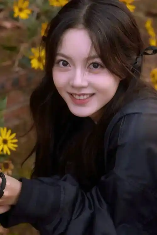 赵今麦京圈资源咖?邓为杨紫官宣?钟汉良给肖战当爸?向佐狂蹭郭碧婷?