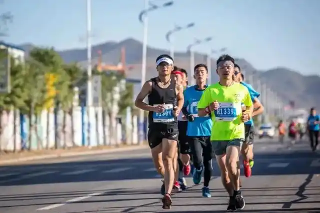 全程马拉松多少公里,马拉松跑完后如何调整恢复