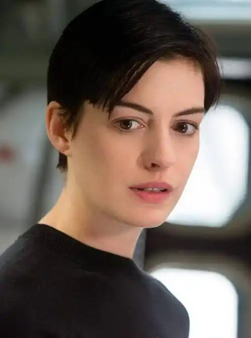 艾米莉亚·布兰德(amelia brand)