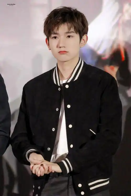 王源超话oo的时空日记超话#王源2021尽如所期#王源源嘟嘴小合集欢迎