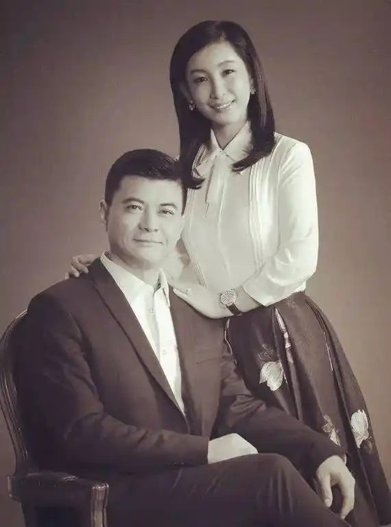 曾被骂最丑影后的秦海璐,如今40岁的她却美成这样?