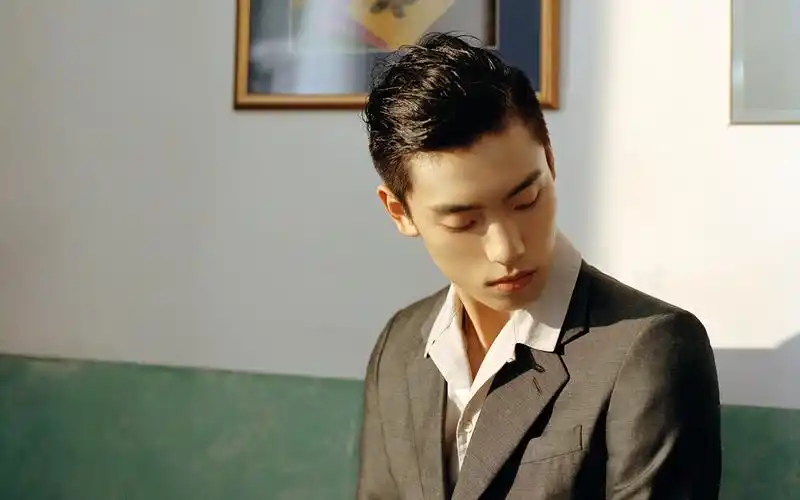 ninepercent王子异壁纸_帅气偶像王子异