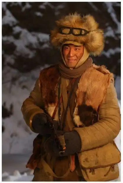 由李光洁,张睿,倪大红,金星,刘婧,解至腾等主演的红色经典《林海雪原