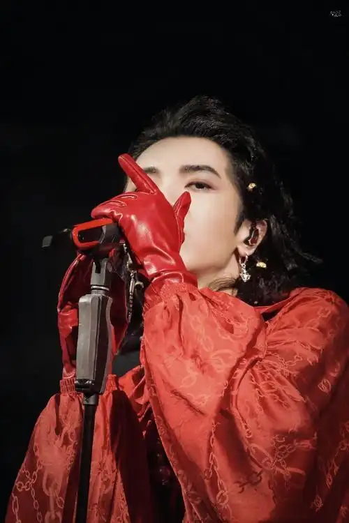 祝华晨宇0207生日快乐##2021华晨宇火星演唱会