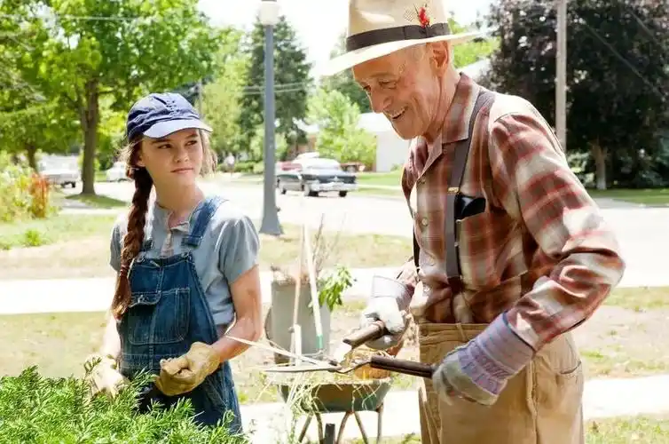 电影怦然心动,主角家门前草坪