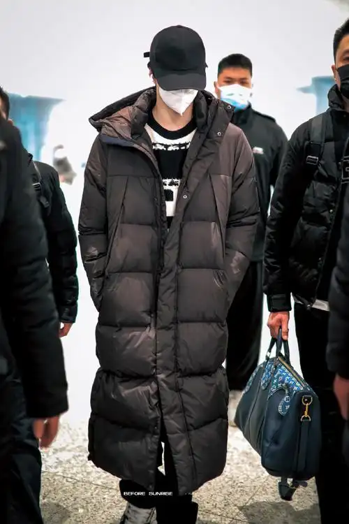 刘耀文今日allblack机场饭拍##刘耀文全黑机场造型